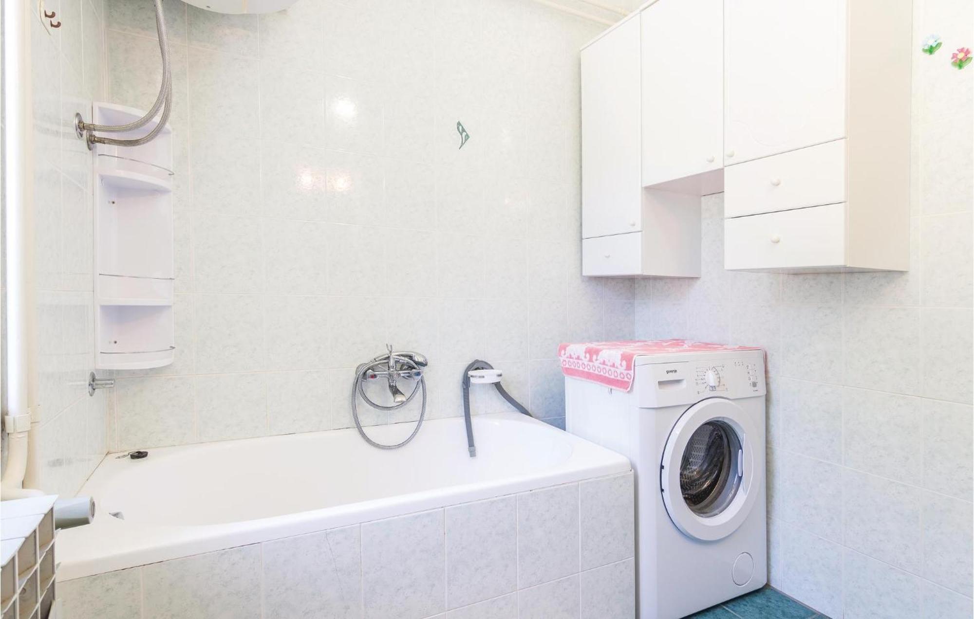 Cozy Apartment In Pican With Kitchen 外观 照片
